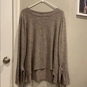 Long sleeved sweater, medium